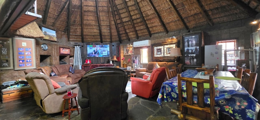 9 Bedroom Property for Sale in St Helena Free State